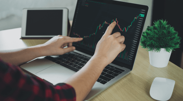 What is forex trading vs stock trading
